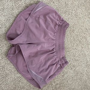lululemon hotta hot shorts 2.5 inch